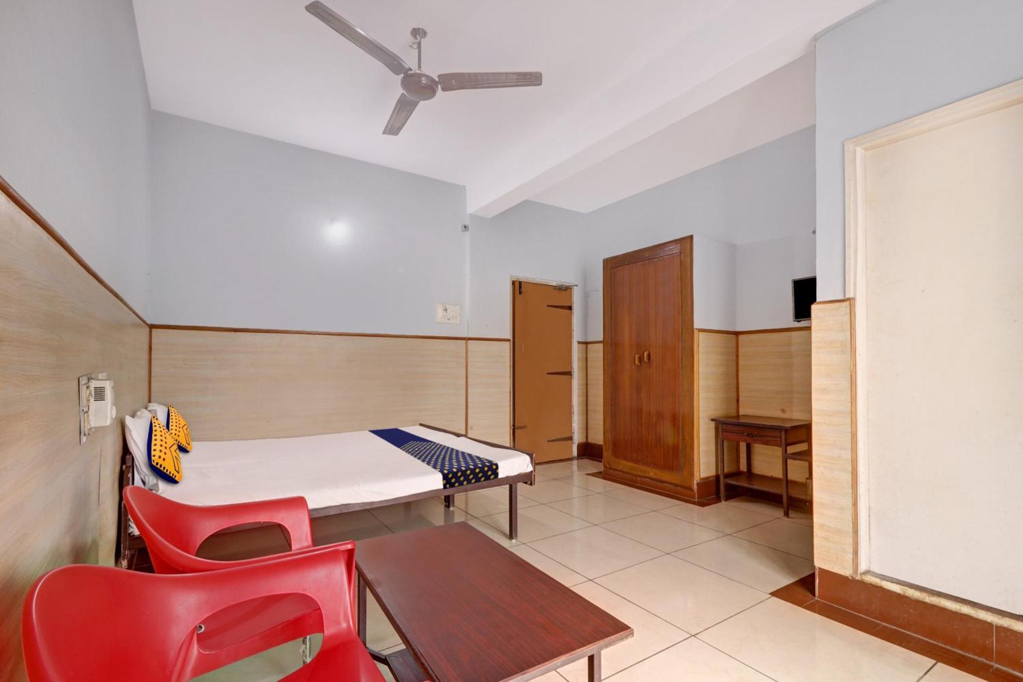 Spot On Ganga Yatri Nivas Hotel Gundlupet Exterior foto